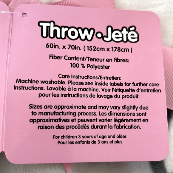 HELLO KITTY grey and white plaid throw NWT - Picture 4 of 5